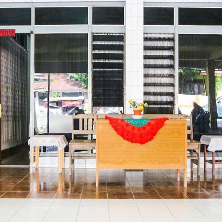 Spot On 91212 Hotel Kelimutu Kupang (East Nusa Tenggara) Exterior foto