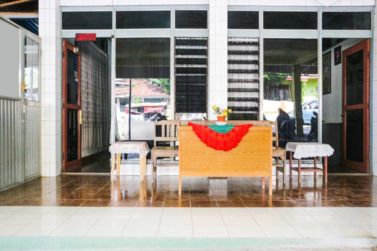 Spot On 91212 Hotel Kelimutu Kupang (East Nusa Tenggara) Exterior foto