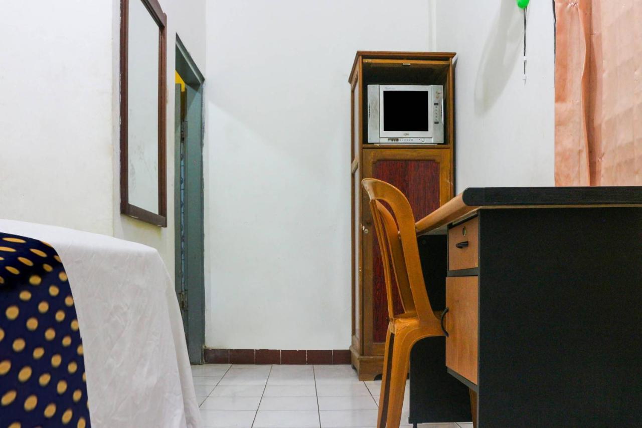 Spot On 91212 Hotel Kelimutu Kupang (East Nusa Tenggara) Exterior foto